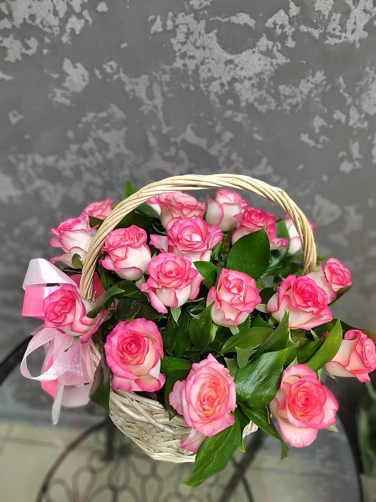 Цветочная композиция из Розы в корзине в Чалтыре