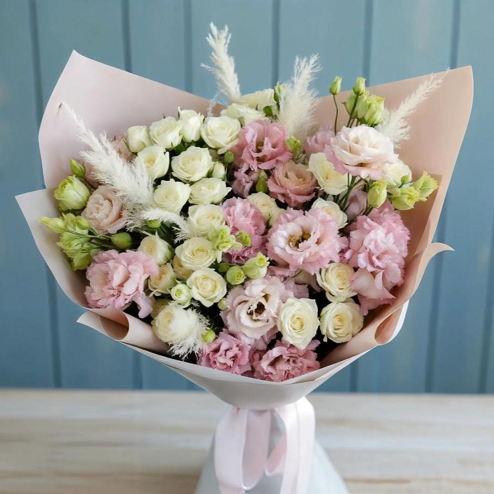 Букет цветов из: Альстромерии и Розы в Чалтыре