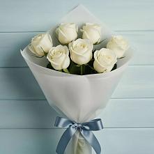 Букет 7 Белых роз Эдлесс Лав в Чалтыре