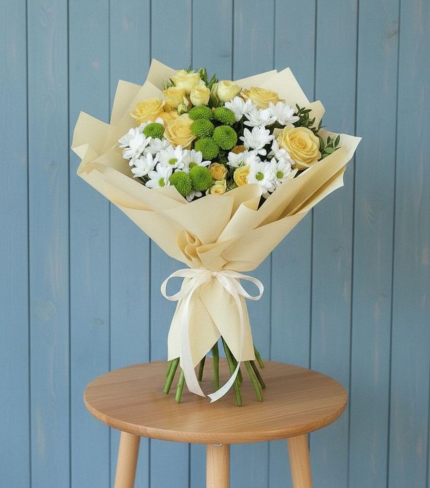 Букет цветов из: Хризантемы и Розы в Чалтыре