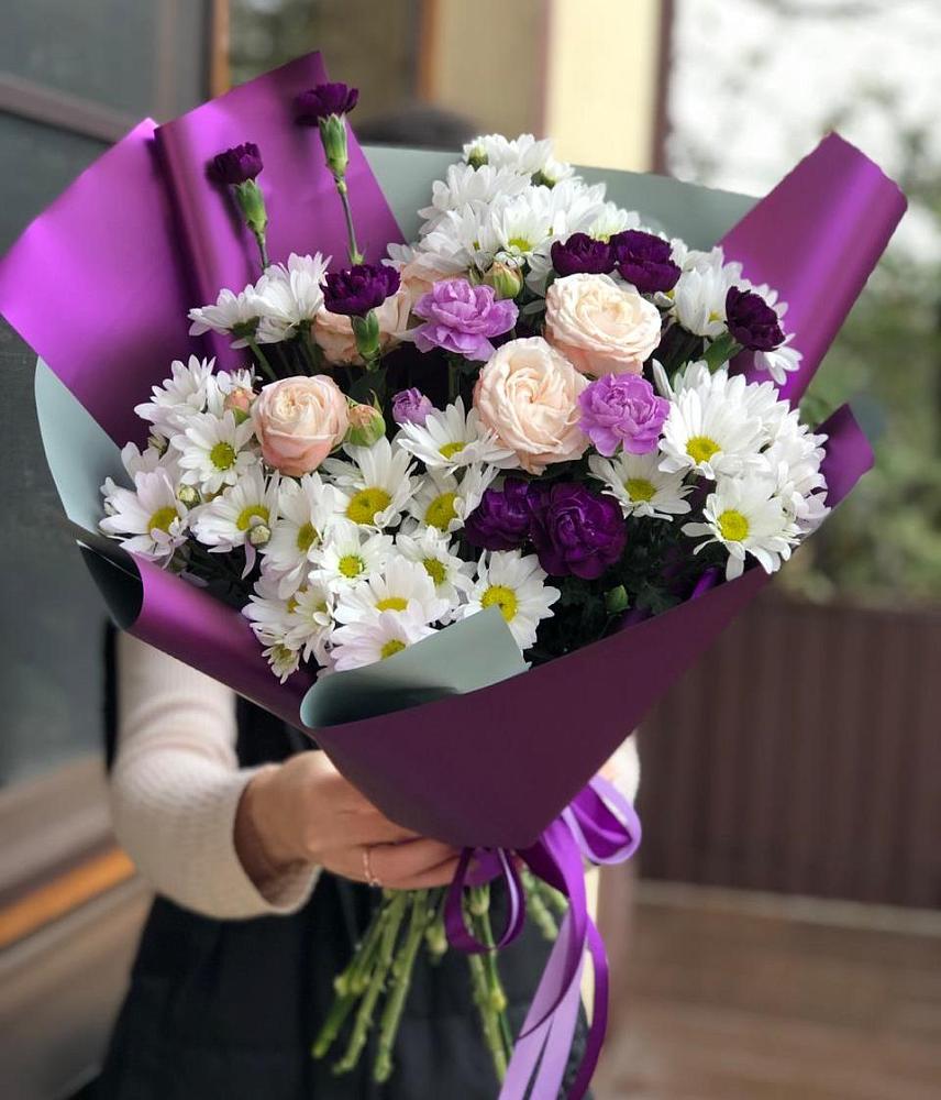 Букет цветов из: Хризантемы, Гвоздики и Розы в Чалтыре