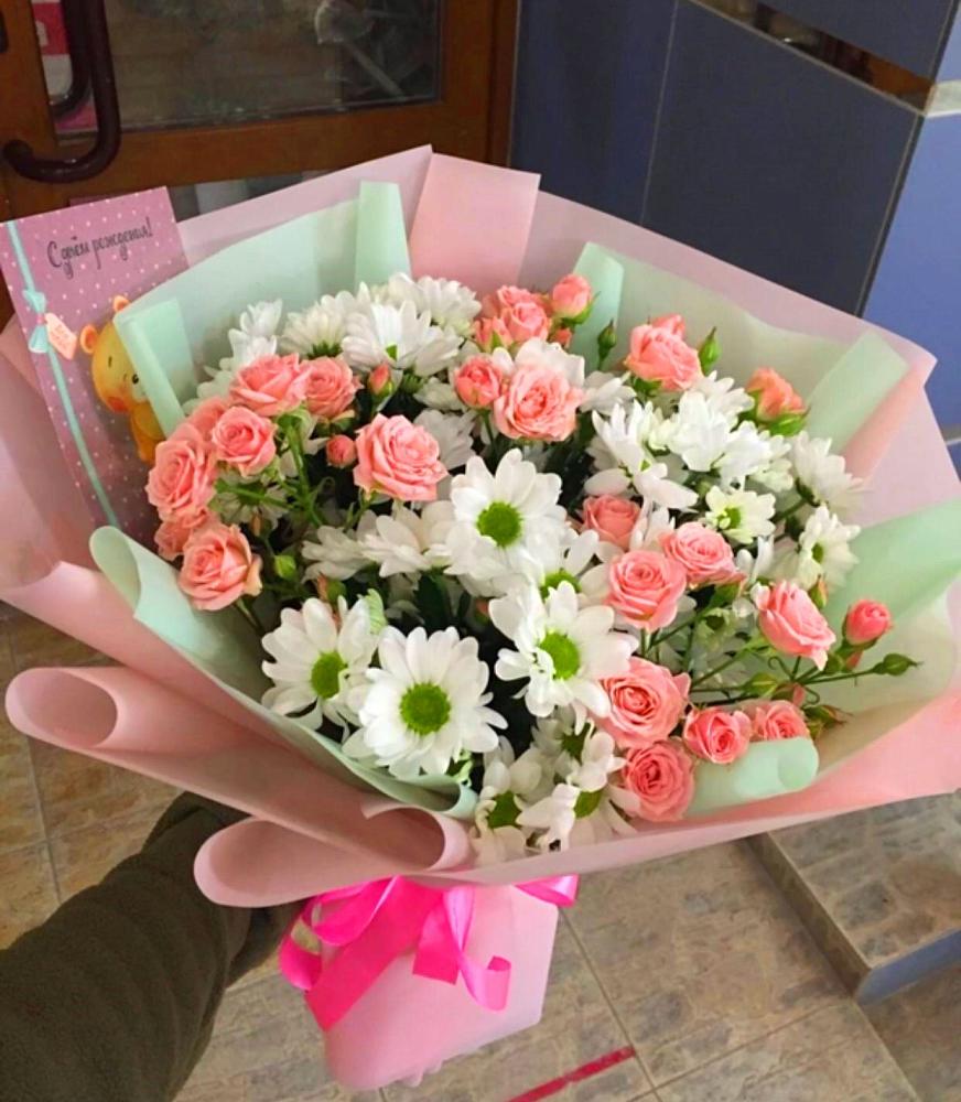 Букет цветов из: Розы и Хризантемы в Чалтыре