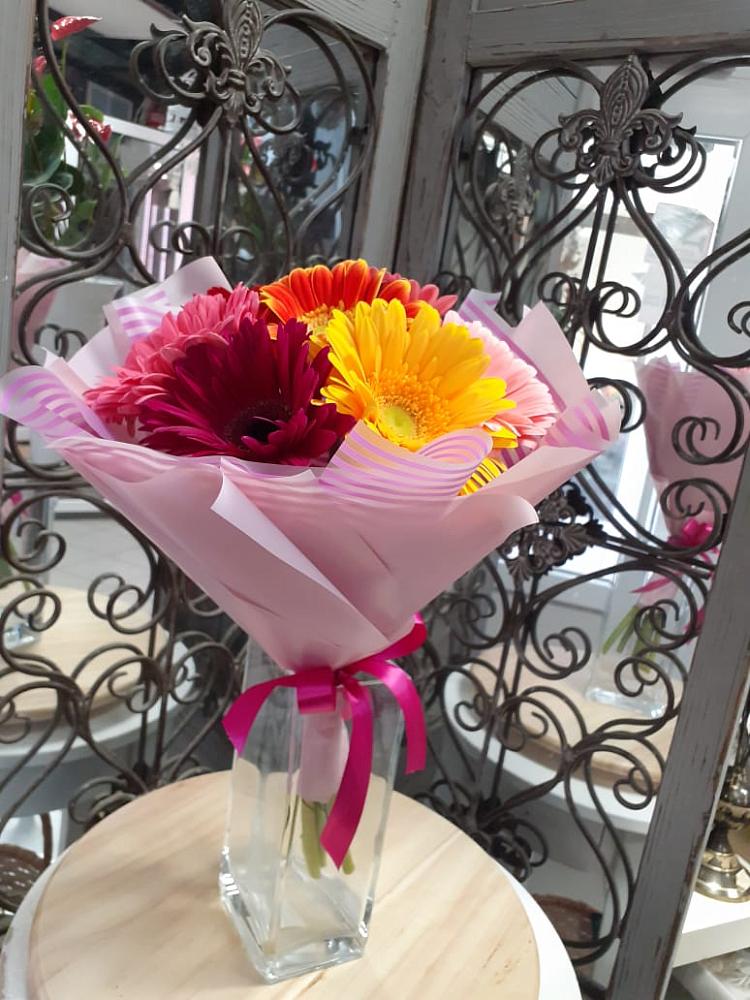 Букет цветов из: Герберы в Чалтыре