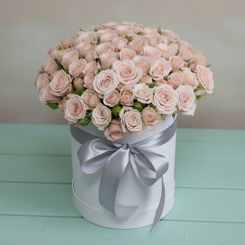 Цветочная композиция из Розы в шляпной коробке в Чалтыре